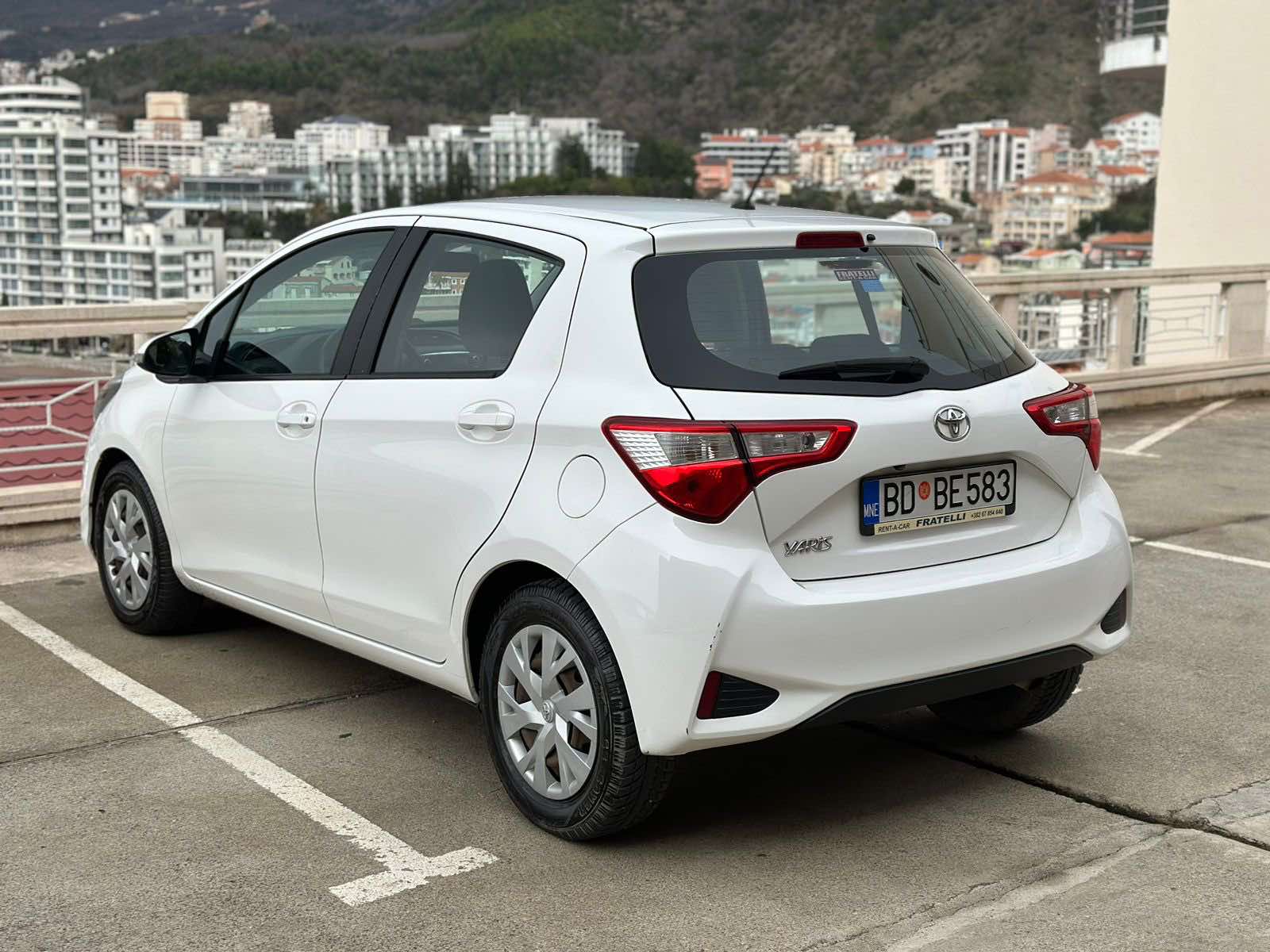 Toyota Yaris - Image 5