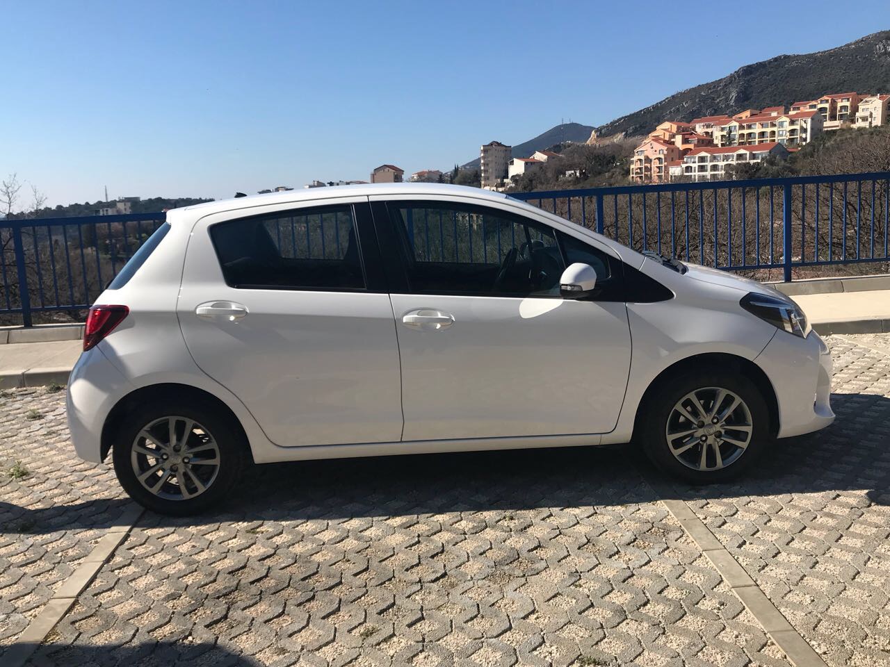 Toyota Yaris - Image 4