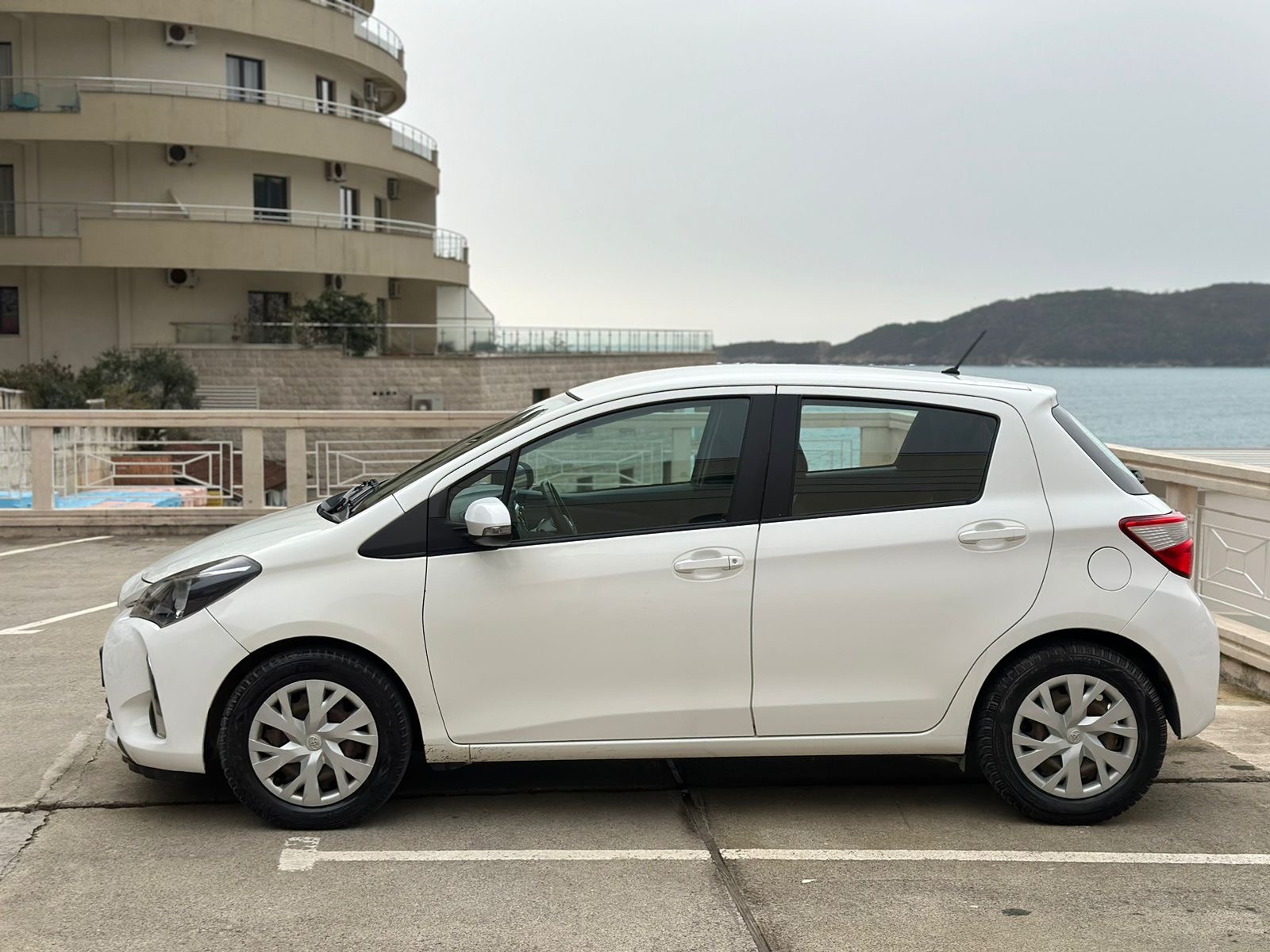 Toyota Yaris - Image 5