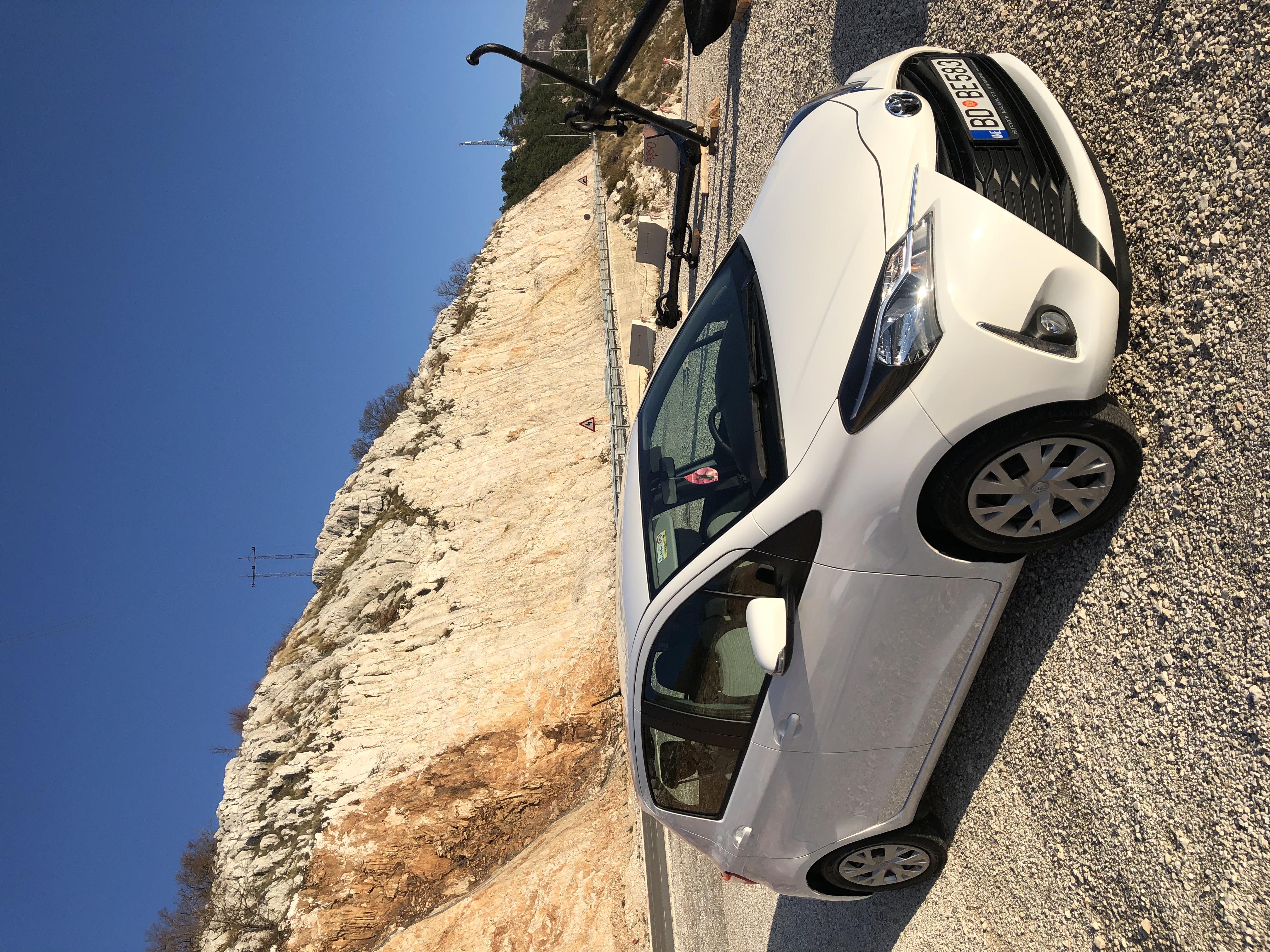 Toyota Yaris - Image 2