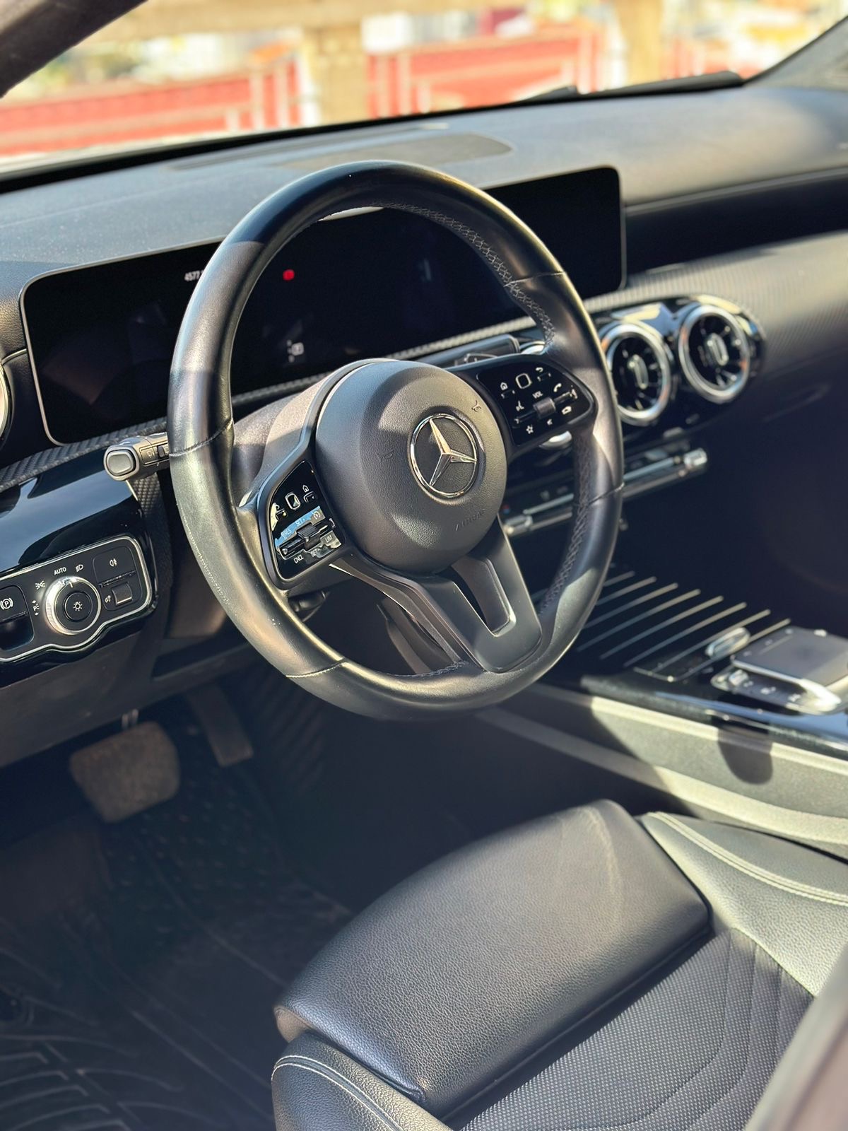 Mercedes A 180d - Image 2