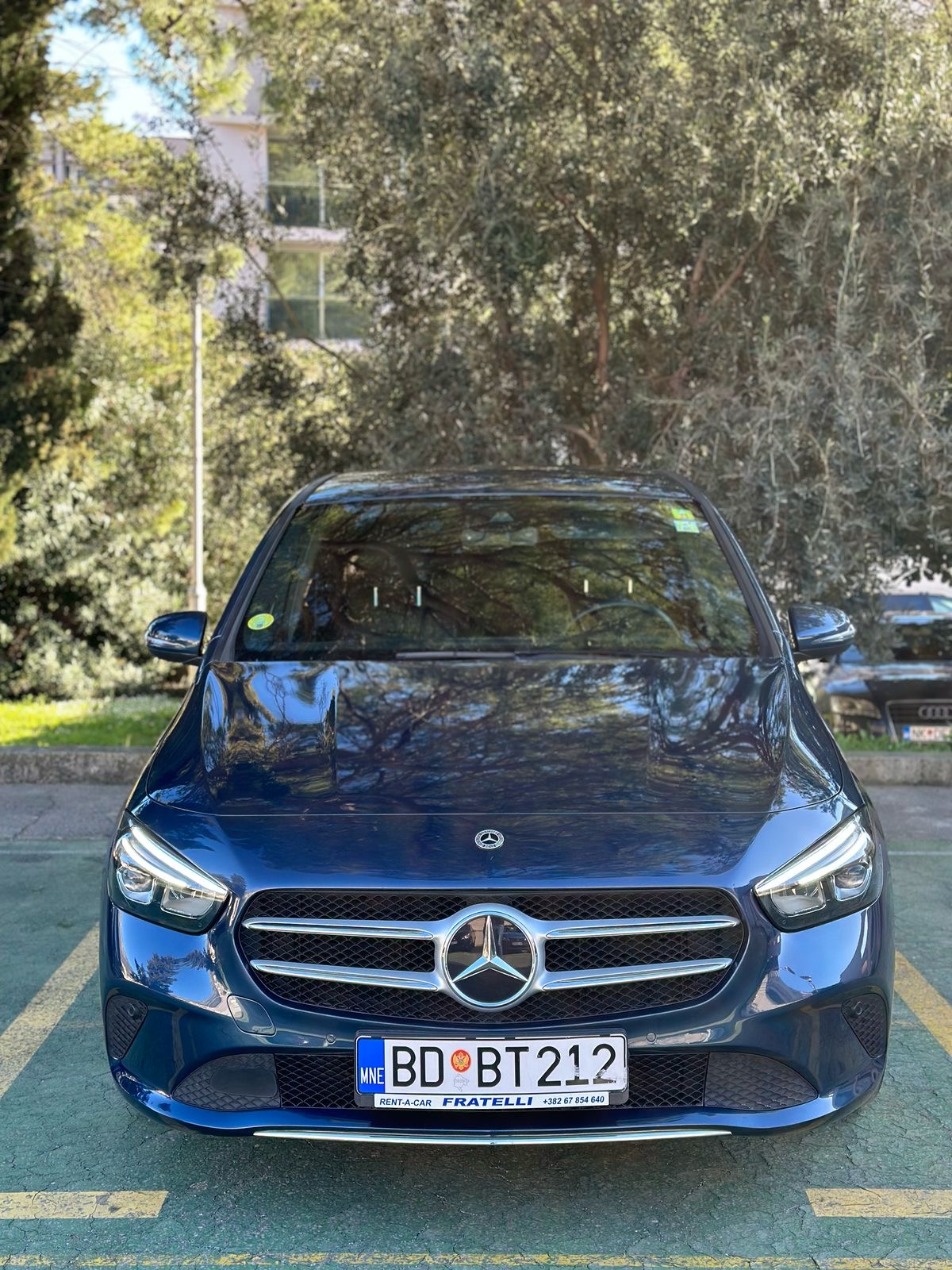 Mercedes B 180d - Image 8