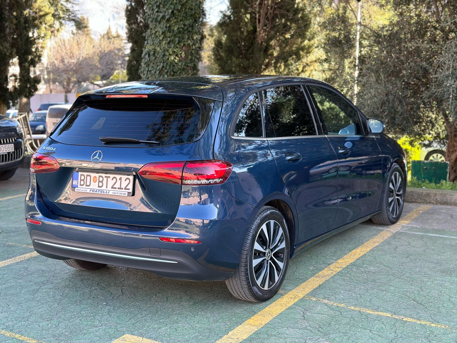 Mercedes B 180d - Image 4