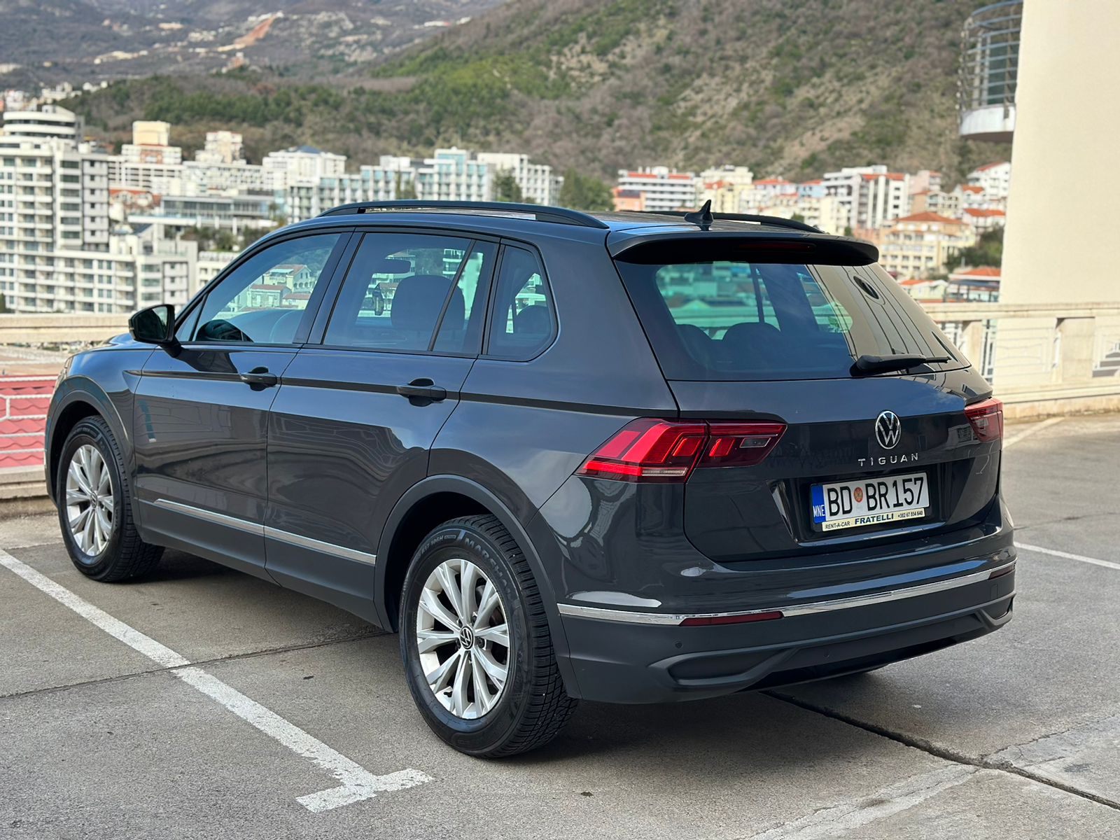 Volkswagen Tiguan - Image 4