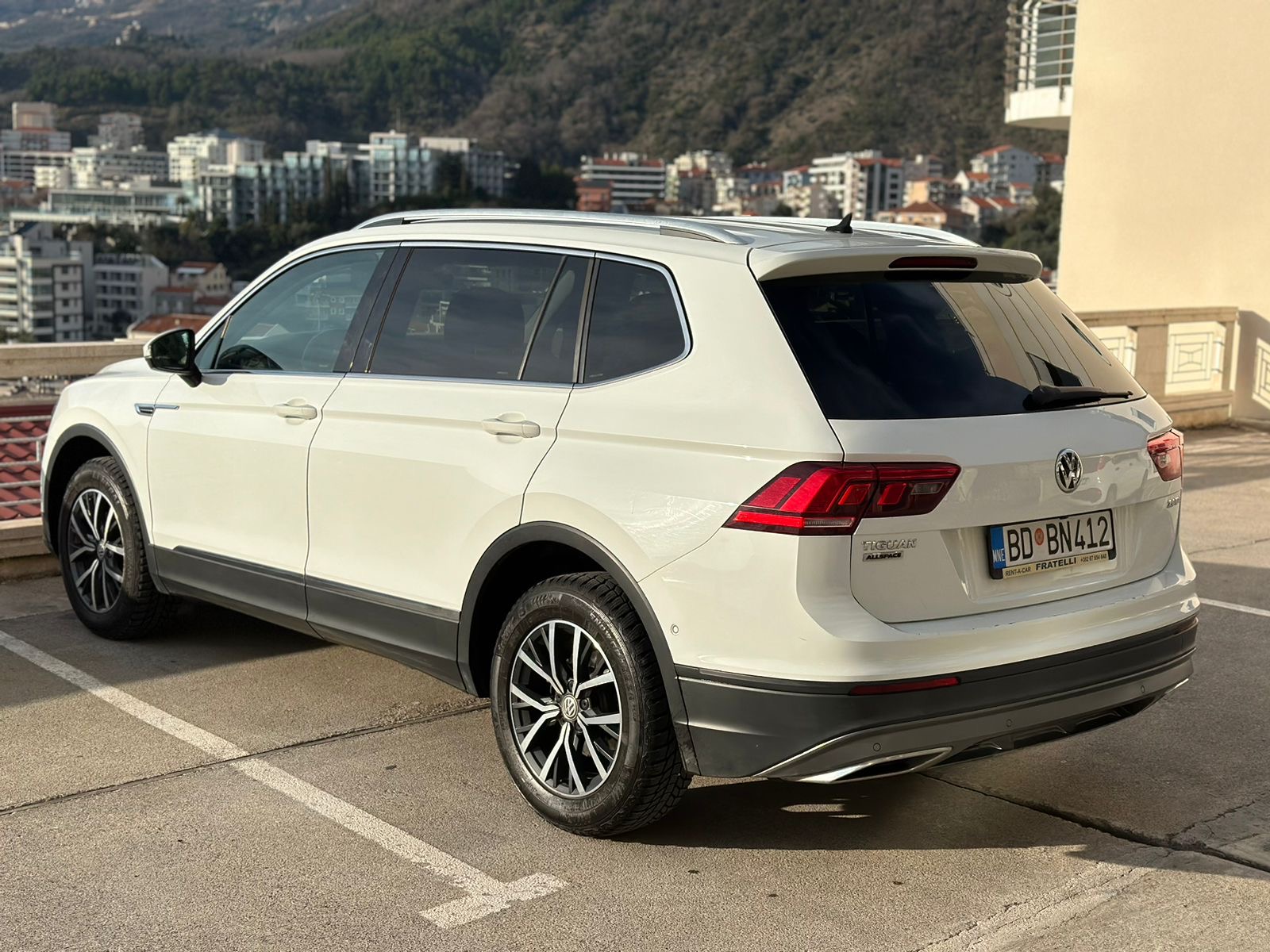 Volkswagen Tiguan - Image 4