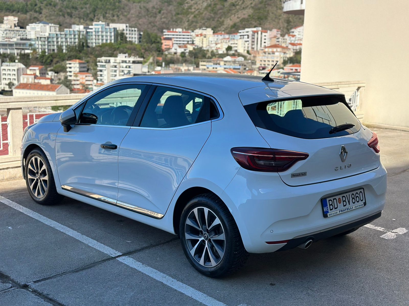 Renault Clio - Image 6