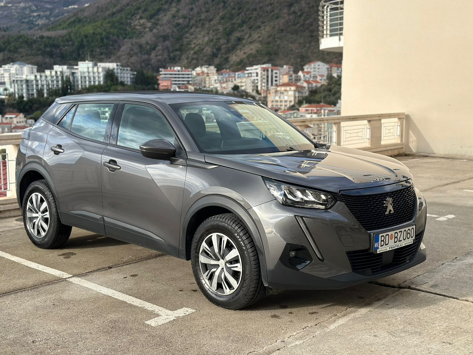 Peugeot 2008 - Image 3