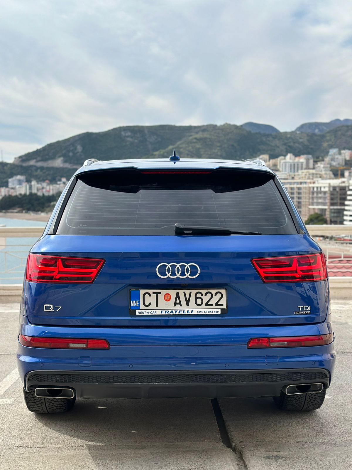 Audi Q7 - Image 7