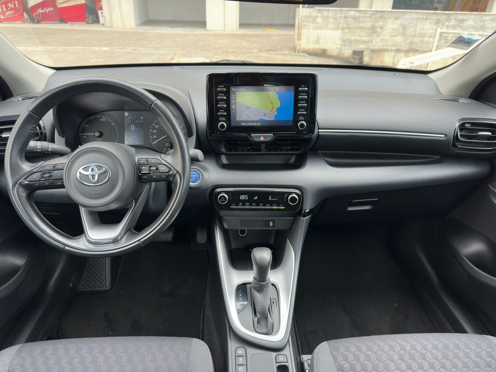 Toyota Yaris - Image 7